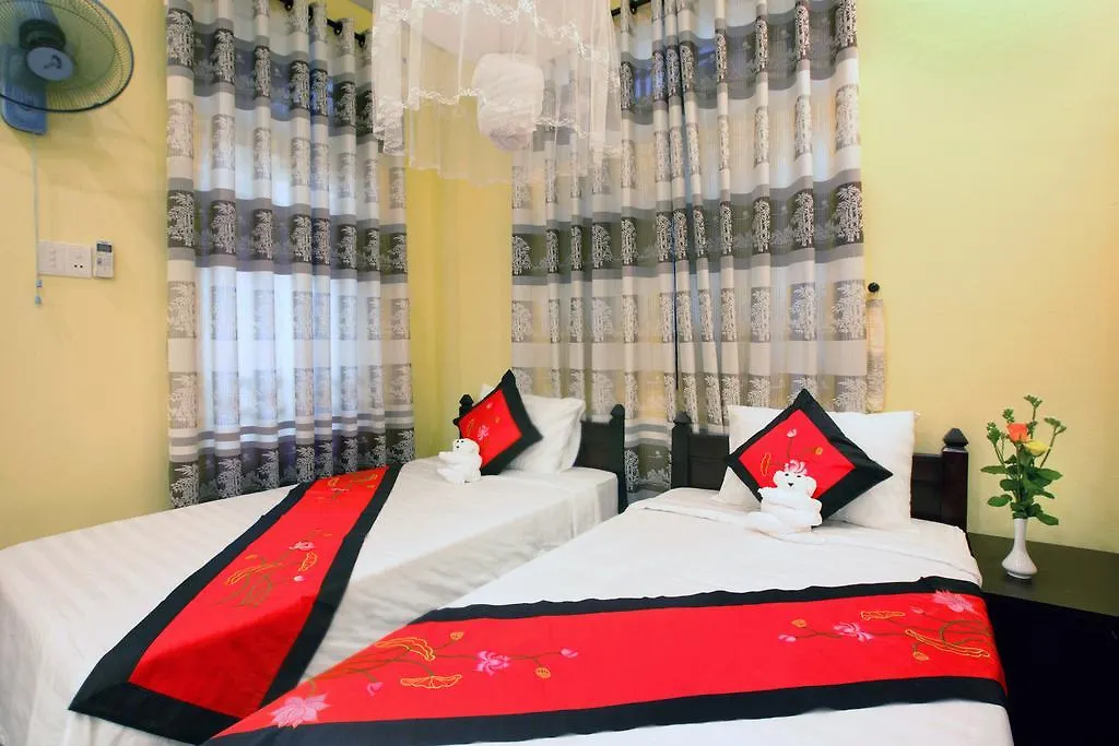 Plum Tree Homestay Χόι Αν 0*,  Βιετνάμ